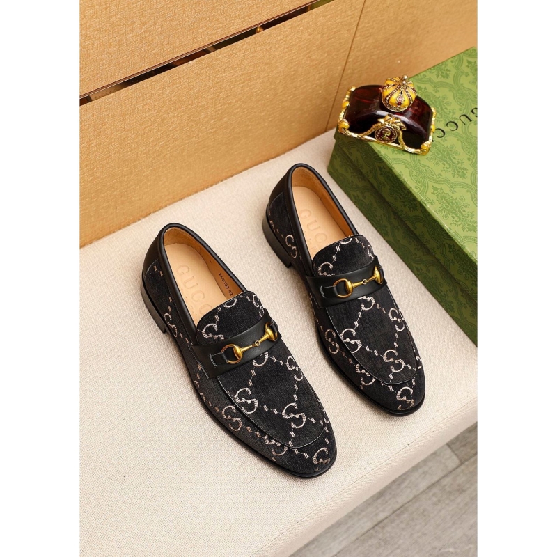 G*u*i leather shoes